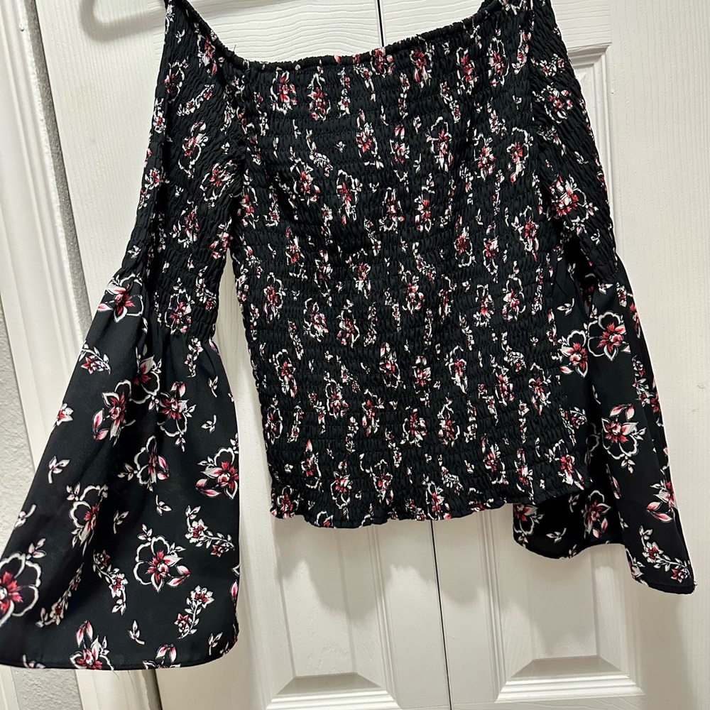Express Black Floral Off-Shoulder Blouse - Picture 4 of 4